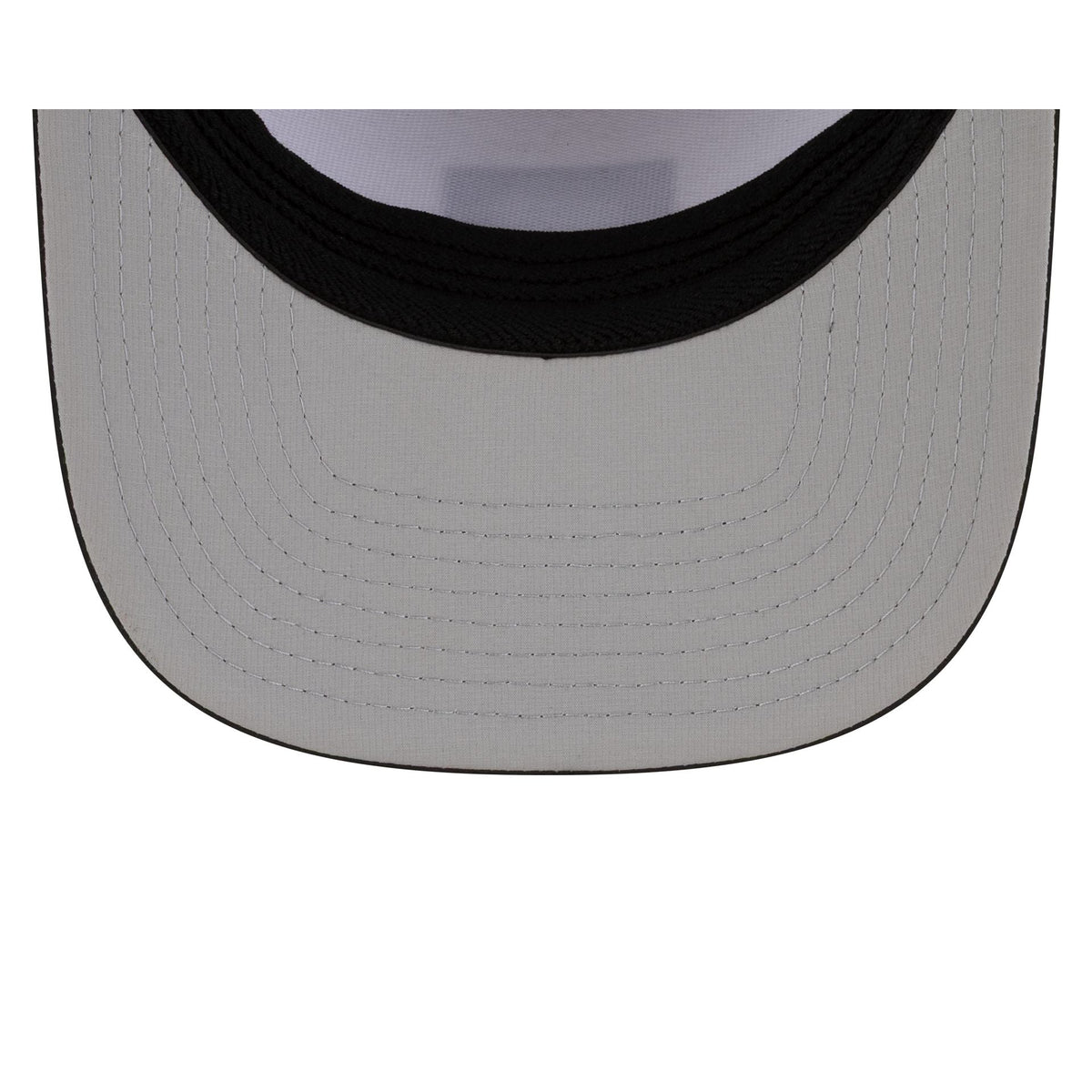 Chicago White Sox 2026 Clubhouse Black & White Split Panel 9SEVENTY Stretch-Snap Hat
