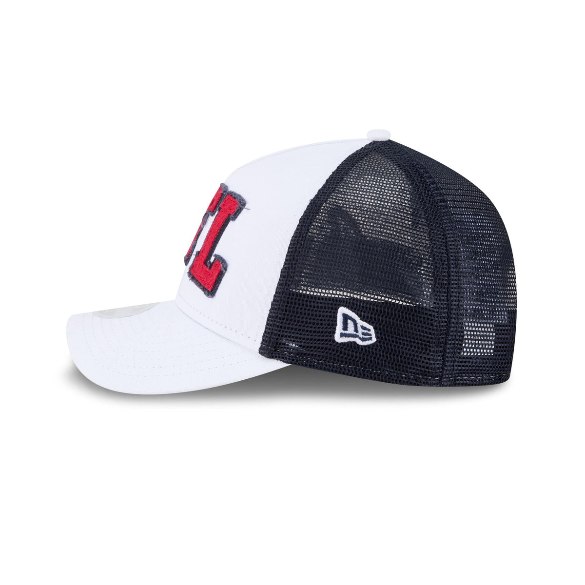 Atlanta Braves Optic White Felt Logo Women's 9FORTY M-Crown A-Frame Trucker Hat